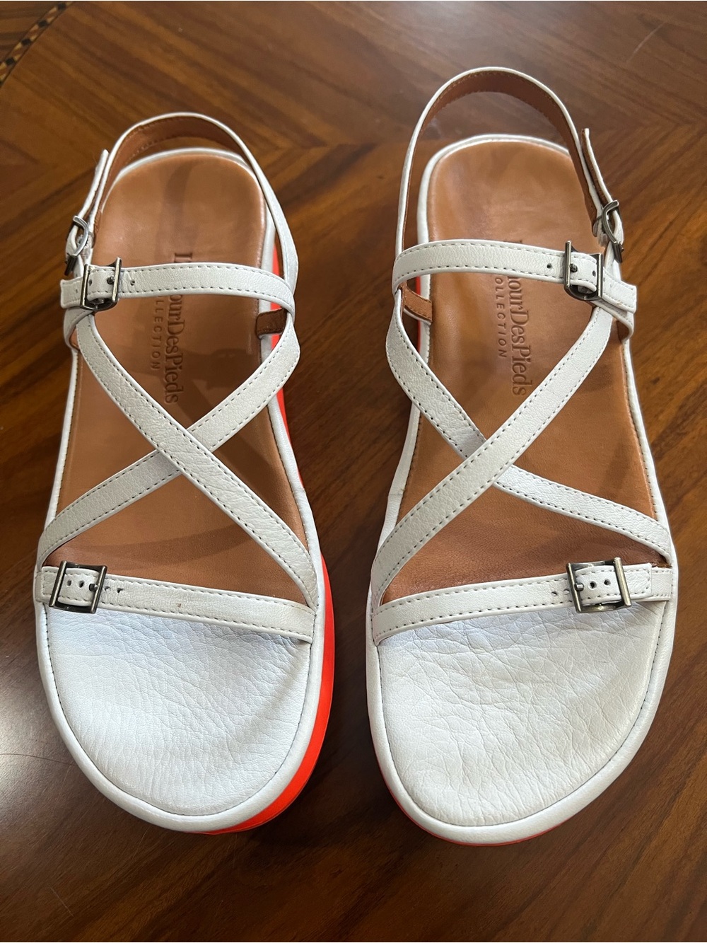 L’AmourDesPieds, White/Orange Leather, Low Platform Round Toe Strappy Sandals.